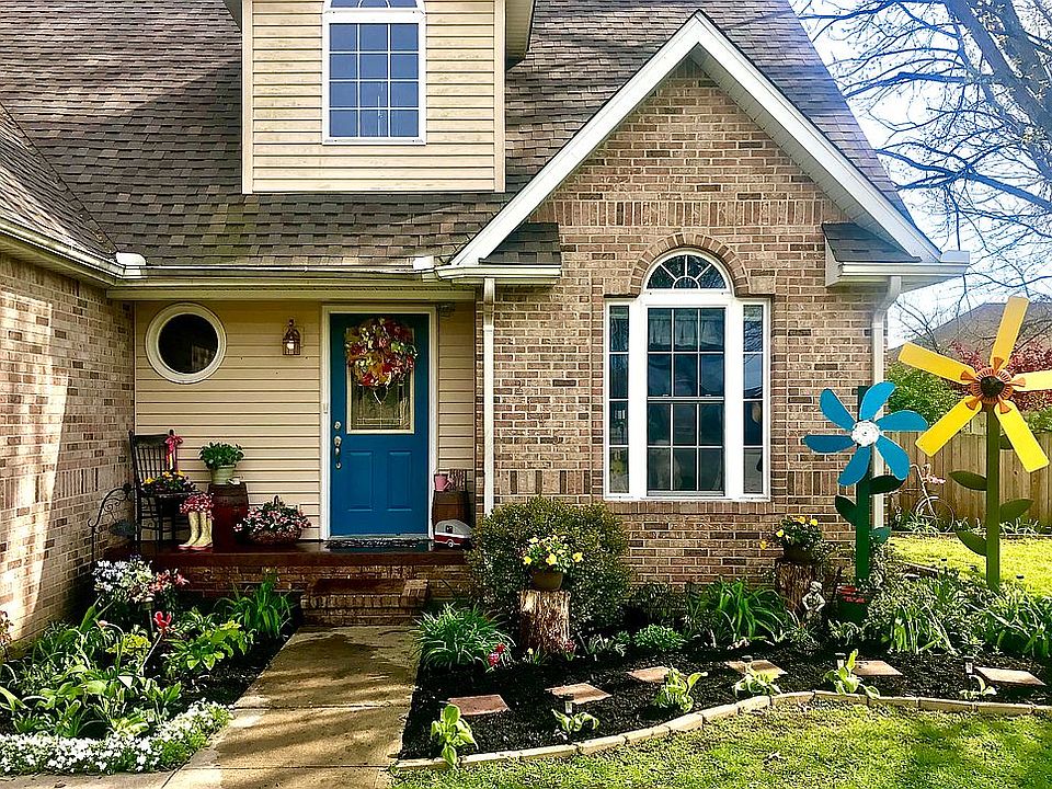 2nd image of 2145 Springwood Ct