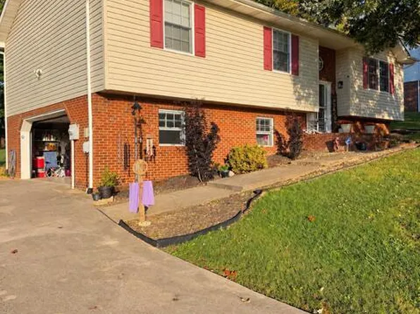 128 Ashley Dr, Mt Carmel, TN 37645