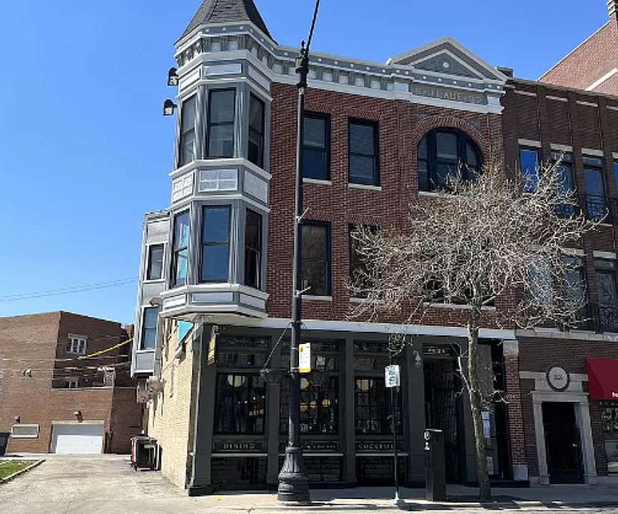 1st image of 2624 N Lincoln Ave #3F