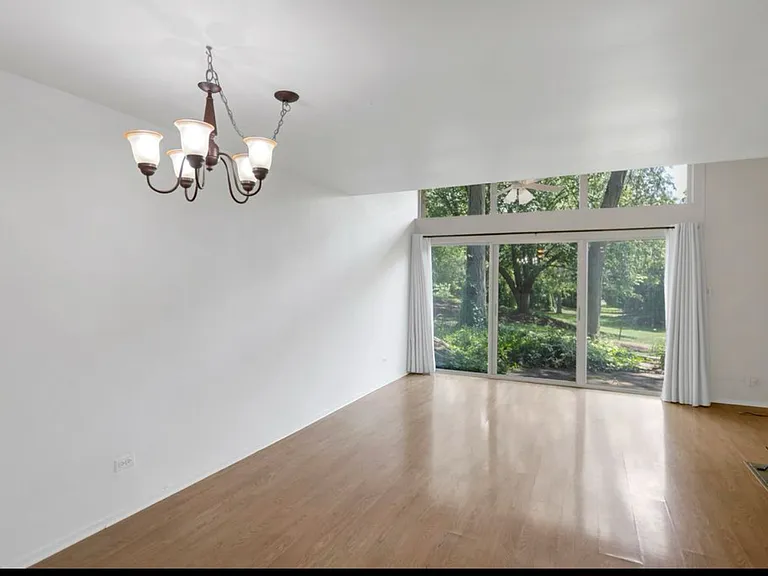 5913 Meadow Dr — Photo 15