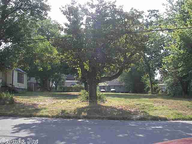 1st image of 2405 S Park St