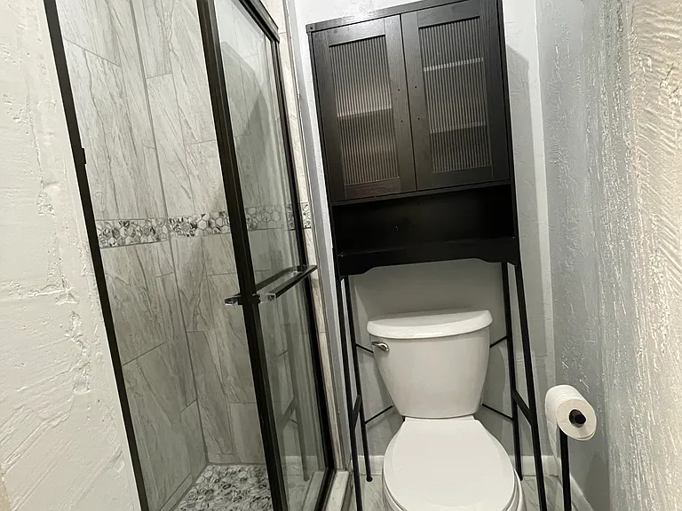 114 S Negley Ave #5 — Photo 17