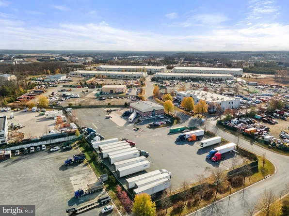 11479 Robertson Dr, Manassas, VA 20109