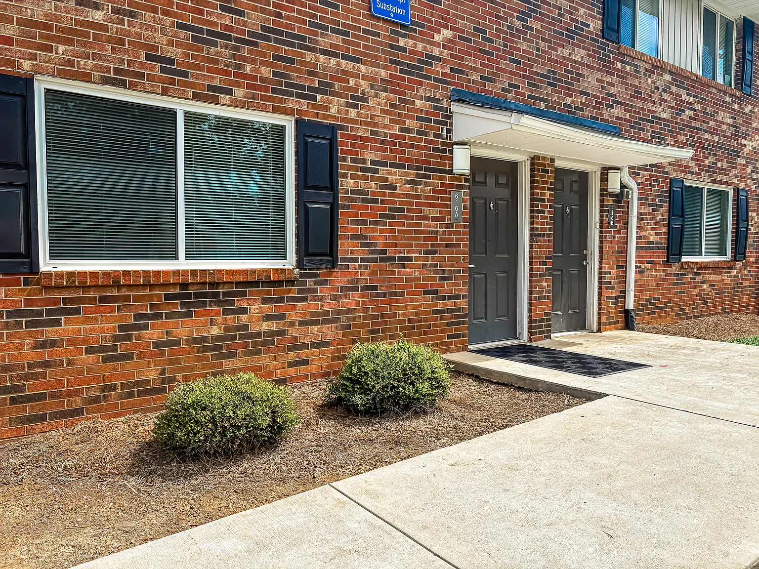 Tucker Street Apartments — Photo 4