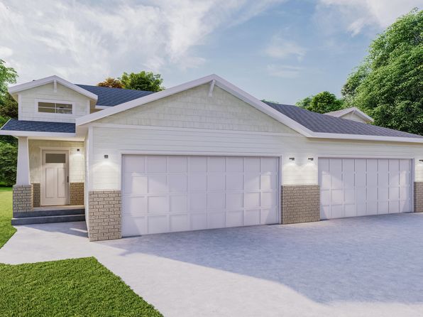 1832 Tobi Ln, Grand Forks, ND 58201