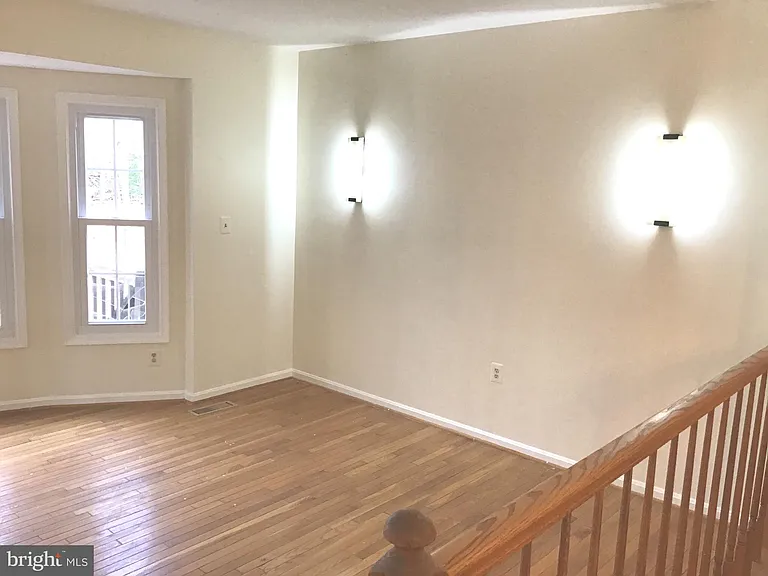9354 McCarthy Woods Ct — Photo 8