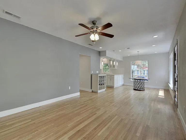 2914 Hampton Rd — Photo 7