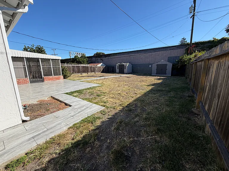 5447 Farina Ln — Photo 14
