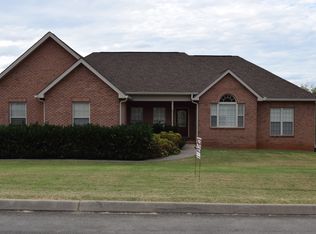 3302 Colby Cove Dr, Maryville, TN 37801
