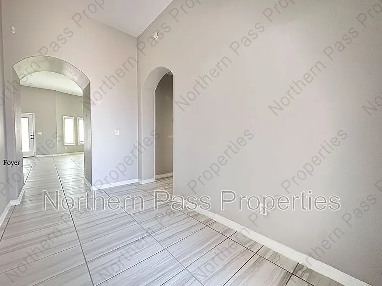 2869 Tierra Garden Dr — Photo 3