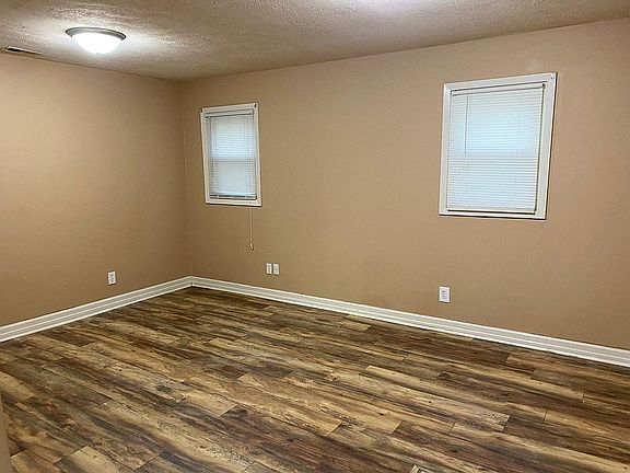 3rd image of 417 N 33rd St #B