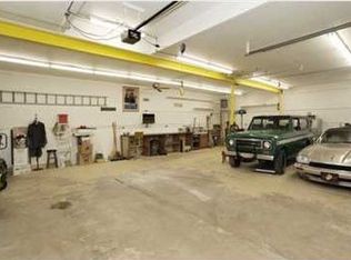 51 Fontenelle St SE, Grand Rapids, MI 49548