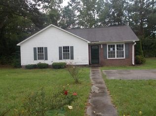 317 Kinlaw Dr, Laurinburg, NC 28352