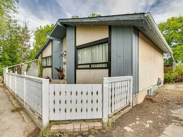 2007 S Olympia Dr SE, Calgary, AB T2C 1H6