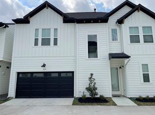 8919 Knoll Villas St, Houston, TX 77080