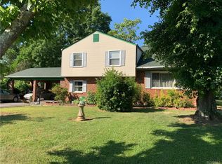 1733 Shewalt Dr, Henrico, VA 23228