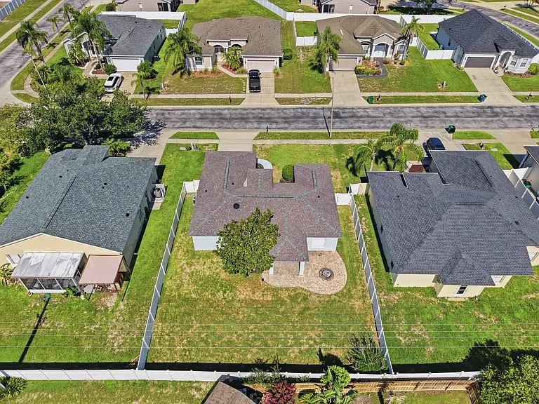 1730 Canoe Dr — Photo 36