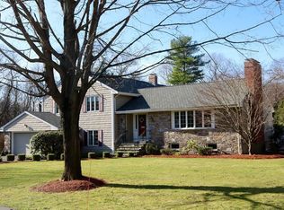 959 Brook Rd, Milton, MA 02186