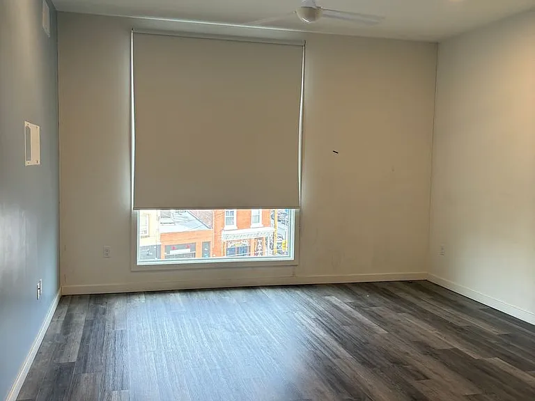 2559 Amber - Residential — Photo 6