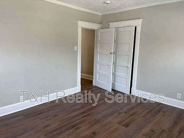3130 N Park Ave — Photo 15