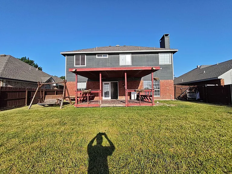 1423 Lakeshore Dr — Photo 25