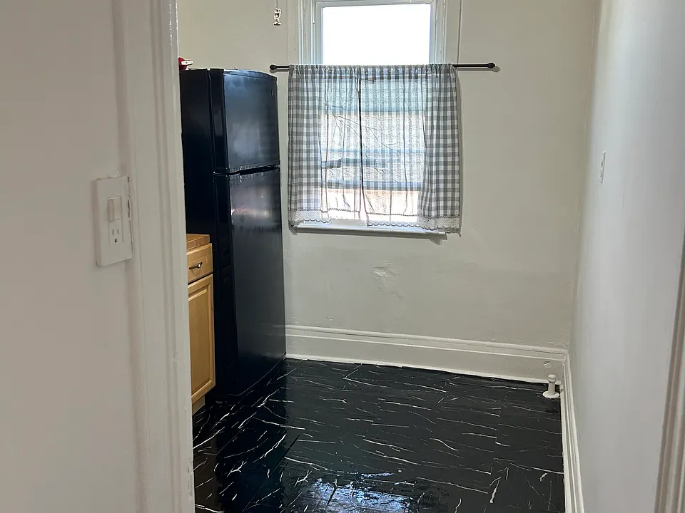 2 Undisclosed Address 2 Fl