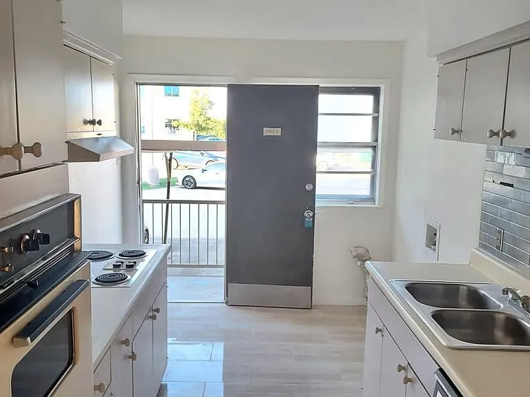 11114 Valleydale Dr #B — Photo 12