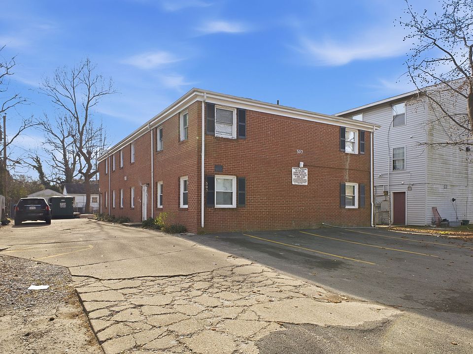 1st image of 507 Ashlawn Dr APT 1