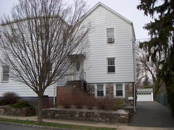 55 Church St, Millburn, NJ 07041