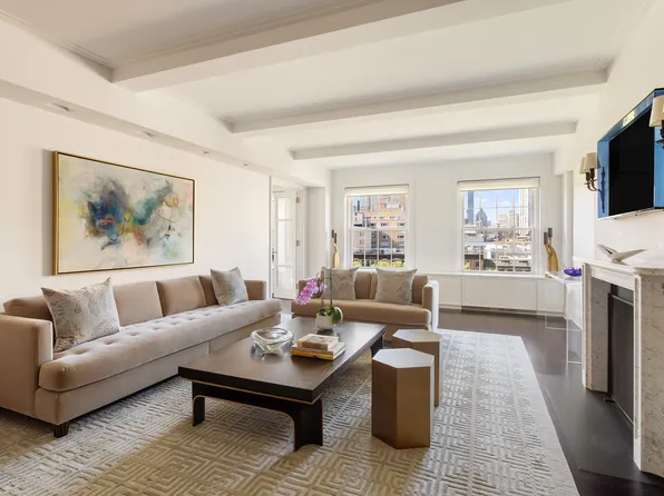 333 East 68th Street image 1 of 15