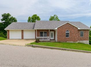 160 Sawmill Ln, Saint Robert, MO 65584