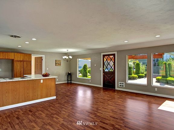 2nd image of 27711 Bayview Ln.