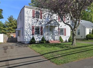 407 Short Beach Rd, New Haven, CT 06512