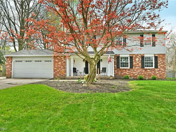 8560 Black Oak Dr NE, Warren, OH 44484