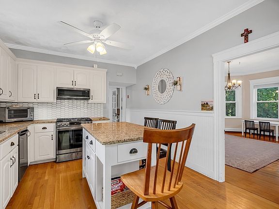 5th image of 17 Nowell St