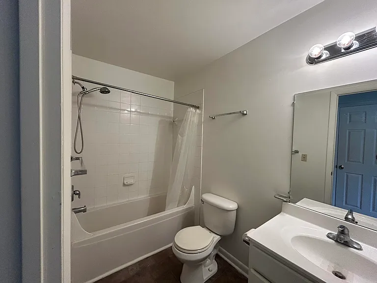 5135 Overland Dr #G — Photo 6