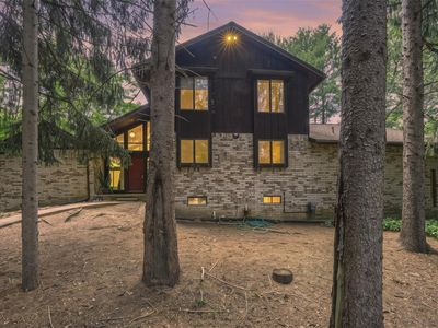 4565 Brookside Rd, Fenton, MI, 48430