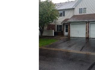 1192 Bay Cv, White Bear Lake, MN 55110