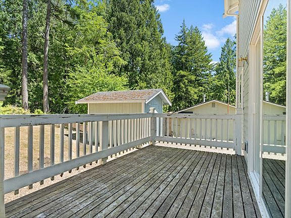 4th image of 13800 NW Dolly Varden Ln