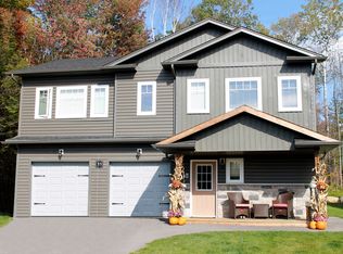 33 Goodwin Dr, Huntsville, ON P1H 2R3