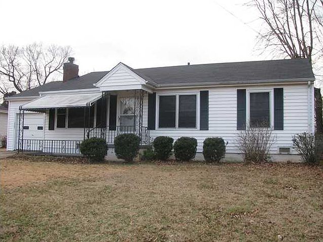 1st image of 2207 N Wood Ave