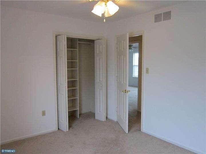 1st image of 7 Lochview Dr