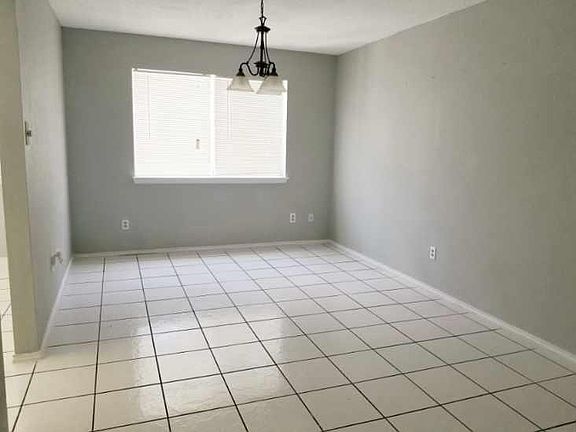 5th image of 10146 Northview Dr