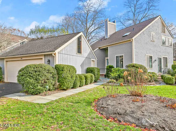 306 W Lyon Farm Dr, Greenwich, CT 06831