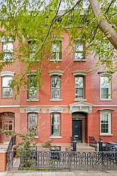 993 Lorimer Street in Greenpoint