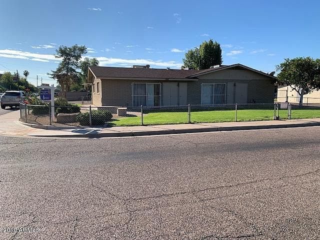 1st image of 3445 E Earll Dr APT 2