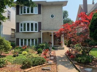 5133 W Montrose Ave #2, Chicago, IL 60641