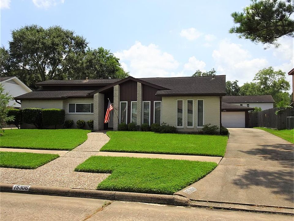 1st image of 15306 Seahorse Dr