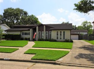 15306 Seahorse Dr, Houston, TX 77062