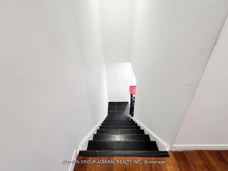2 Royalwood Ct #52 — Photo 25